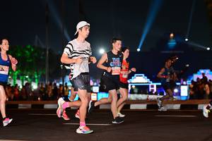 BIB: 27478
                            <button type="button" onclick="openModal(15090571)" class="btn btn-primary btn-sm float-right btn-popup" data-toggle="modal" data-target=".modal-high-quality">
                        <i class="fas fa-shopping-cart"></i> Add to Cart
                    </button>
                                            <button type="button" onclick="isThisMe(15090571, true)" class="btn btn-success btn-sm float-right btn-popup btn-isme hidden" data-toggle="tooltip" data-placement="bottom" title="นี่คือรูปของคุณใช่ไหม คลิกที่นี่เพื่อเอาเข้าอัลบั้ม">
                        <i class="fas fa-plus"></i> Add to album
                    </button>
                    <button type="button" onclick="isThisMe(15090571, false)" class="btn btn-warning btn-sm float-right btn-popup btn-isnotme hidden">
                        <i class="fas fa-ban"></i> Remove from album
                    </button>